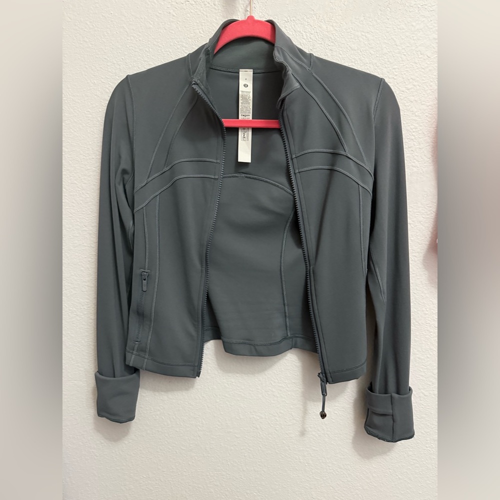 Lululemon Gray define cropped Jacket
